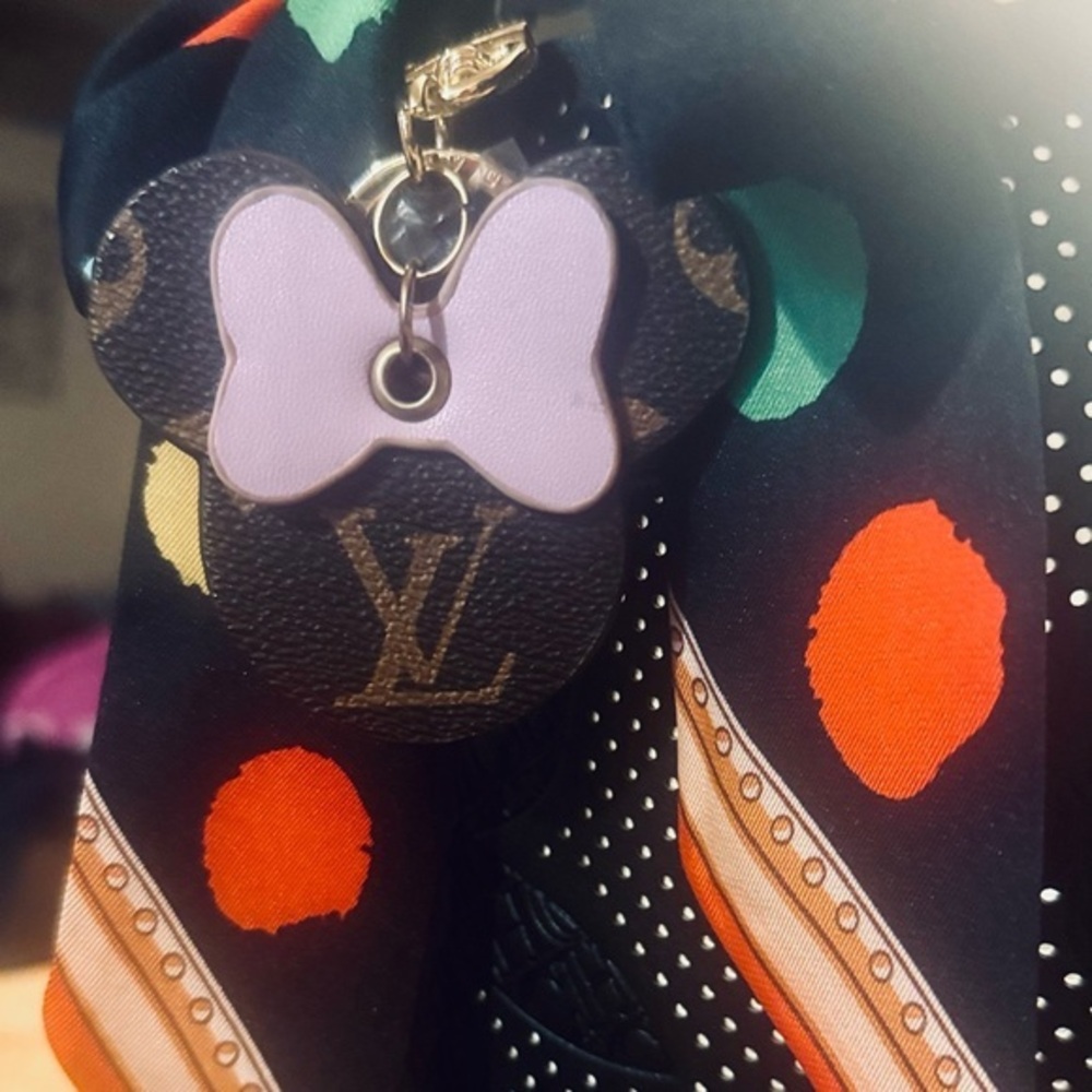 Minnie Mouse handbag accessory
